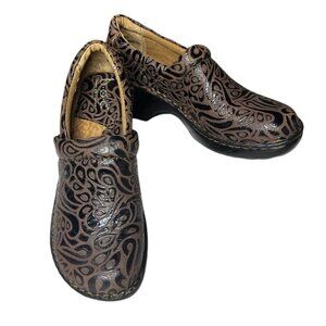 BOC Born Concept Women's Peggy Clog SZ US 7 EU 38 Tooled Brown‎ Leather Comfort